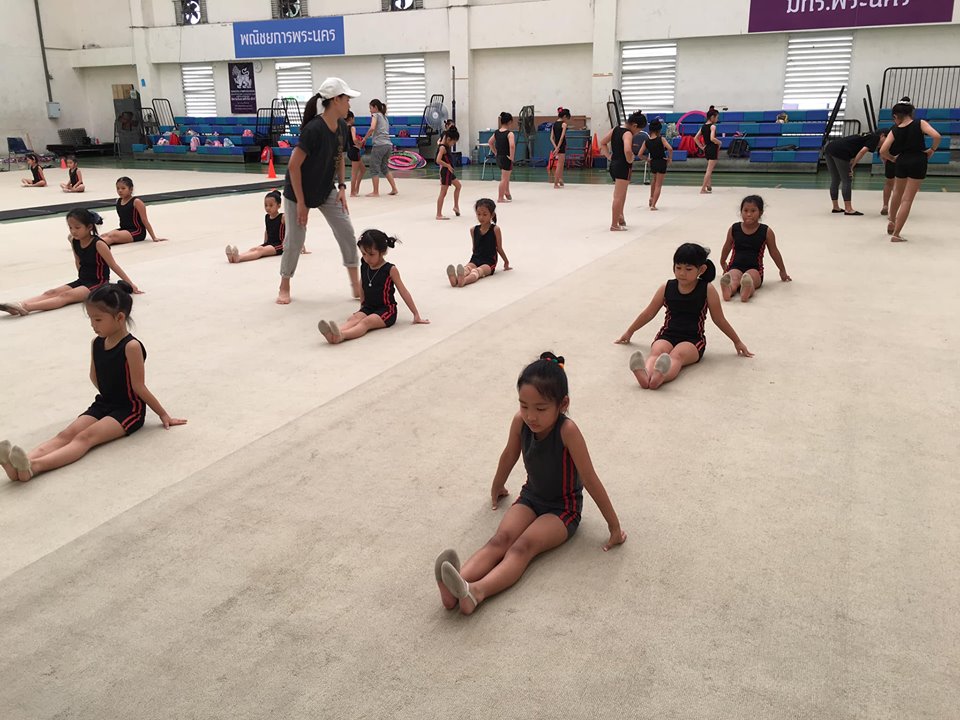 ชมรมยิมนาสติกลีลาสิงห์ Singha Rhythmic Gymnastics Club  