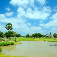 Unico Grande Golf Course (ยูนิโค่ กรองเด้ กอล์ฟ คอร์ส) 